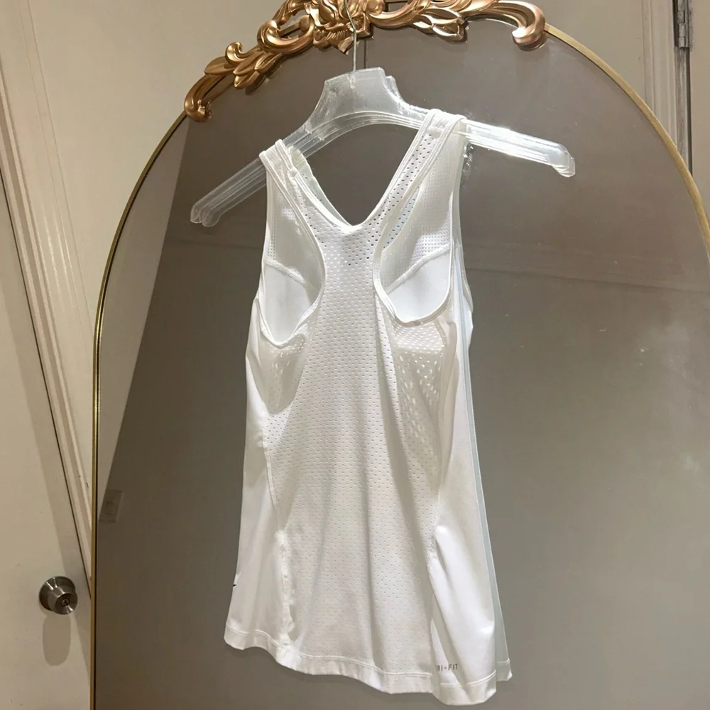 Nike Pro White Racerback Tank Top, Size XS